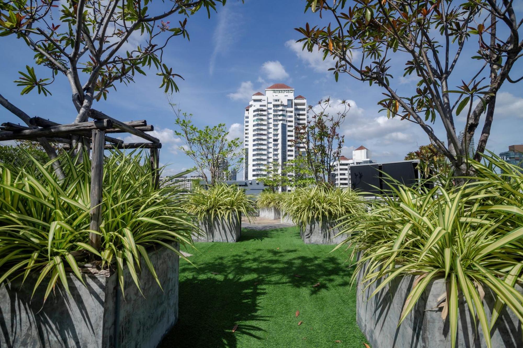 Shine Aparthotels Sukhumvit Thonglor Bangkok Exterior photo